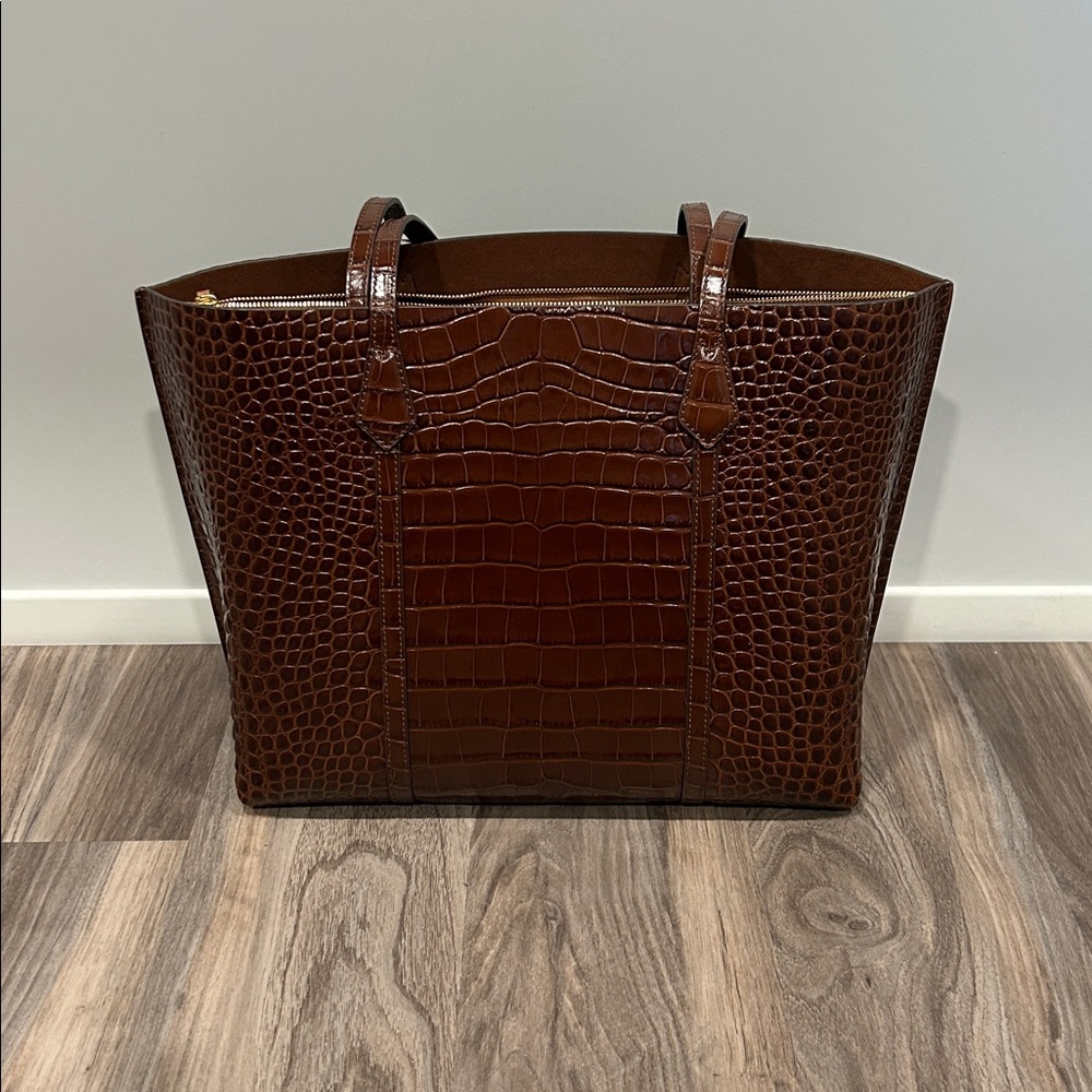 Tory Burch Perry Embossed Leather Triple Compartment Tote - Picture 2 of 9
